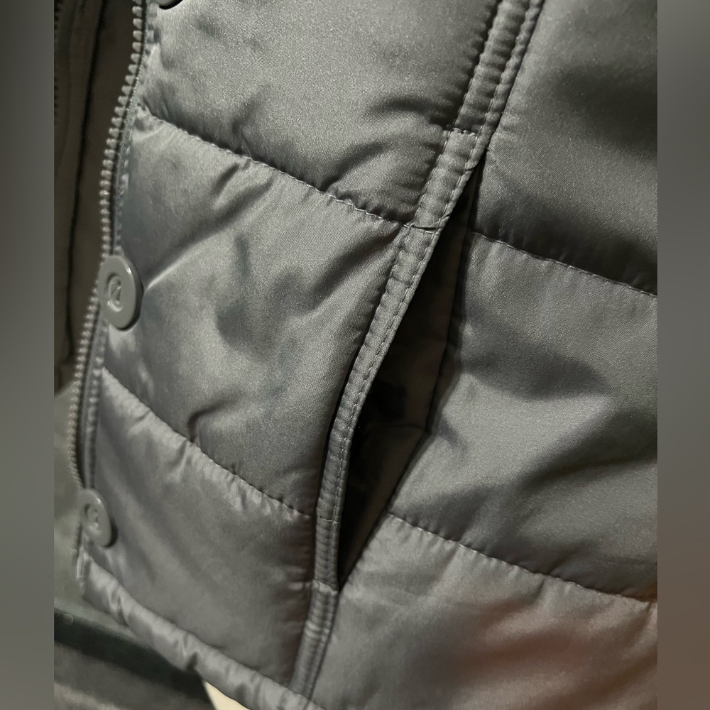 Puff Vest - Picture 2 of 3